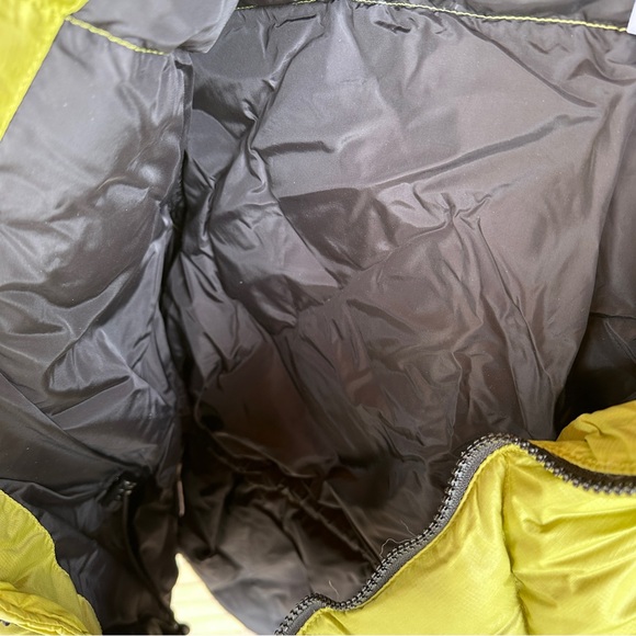 The North Face Women’s Goose Down Puffer Jacket - Picture 9 of 11